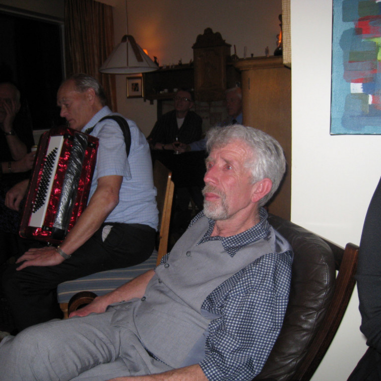 fbb71044240fb403f6d8c5673f1eae20