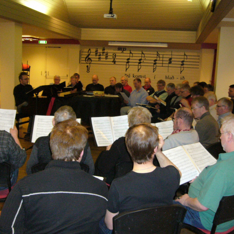 81b5679dc12cd32904a15b215a1ab362