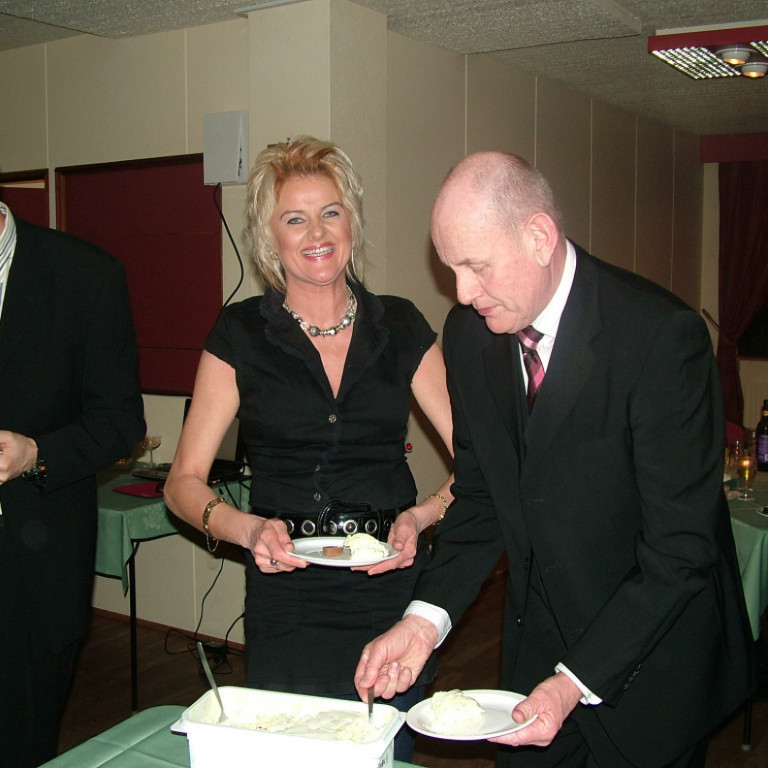 23c3690bebbe3fc0796872bc3294154e