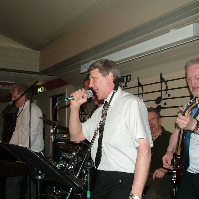 468d7935e7cbe7d2c1cdeff4a263d347