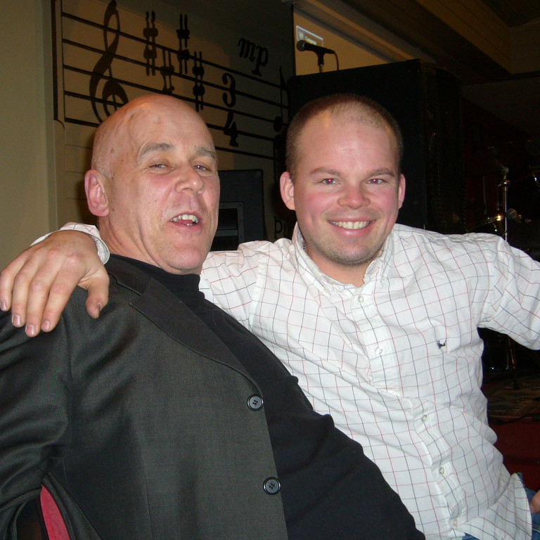 2bc098f0fd9499ddd7c1b03dcd3849ff