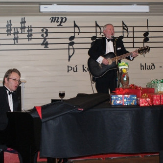 de8cf25e3dd35c9baf988f1c96382bbd