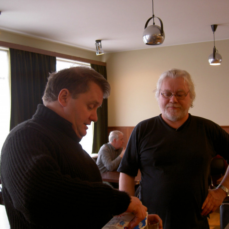 7de500092f6ef3fde543d8c99058700b